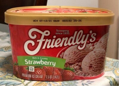 Premium Ice Cream Rich & Creamy Strawberry