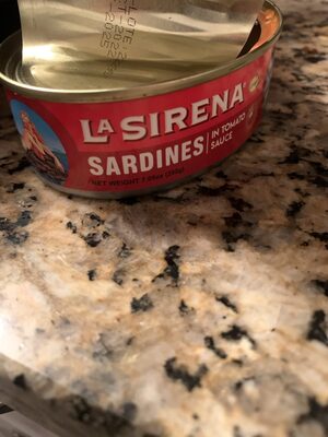 Sardinas En Salsa De Tomate