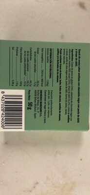 Snack de avena sabor avellana con chocolate negro con pasta de dátil y sirope de dátil