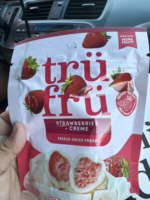 Strawberries And Crème