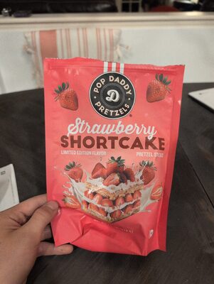 Strawberry Shortcake Pretzel Sticks