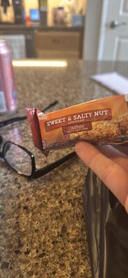 SWEET & SALTY NUT GRANOLA BAR