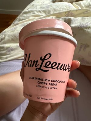 VanLeeuwen Marshmallow Chocolate Crispy Treat