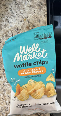 Waffle Chips Cheddar & Black Pepper
