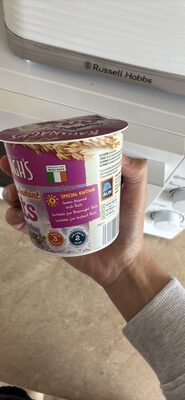 Wholegrain Porridge Oats with Freeze-Dried Blueberries and Freeze-Dried Raspberry Pieces