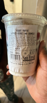 Yogurt Parfait W/Mixed Berries and Granola